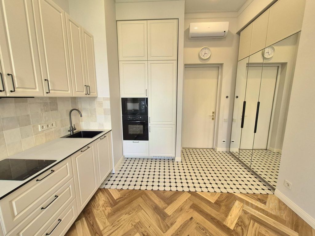 m. Oktyabrskoe pole: Apartment, 1-rooms