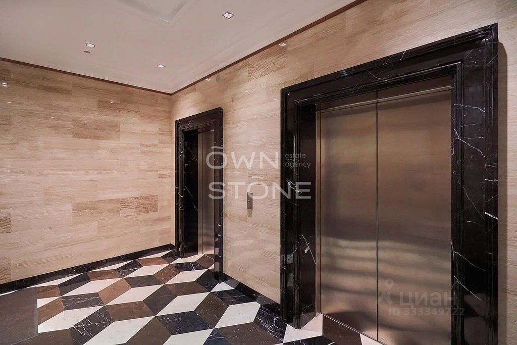 m. Kropotkinskaya: Apartment, 4-rooms