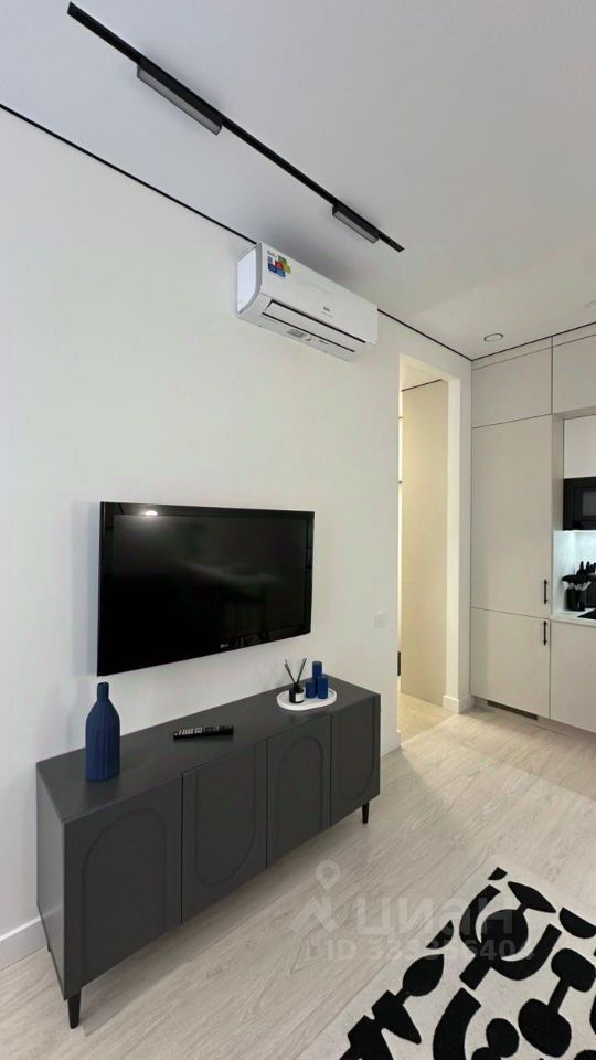 m. Tekhnopark: Apartment, studio