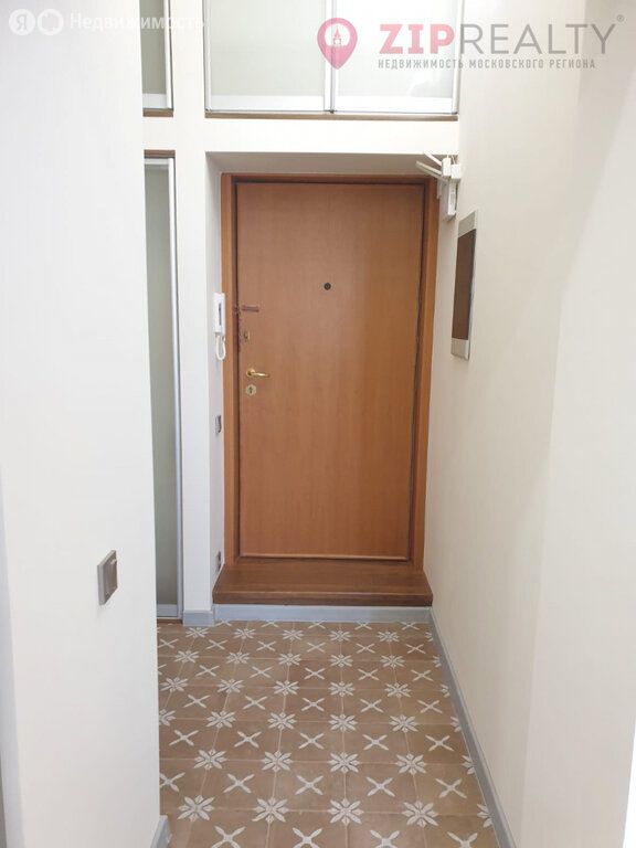 m. Delovoy tsentr: Apartment, studio