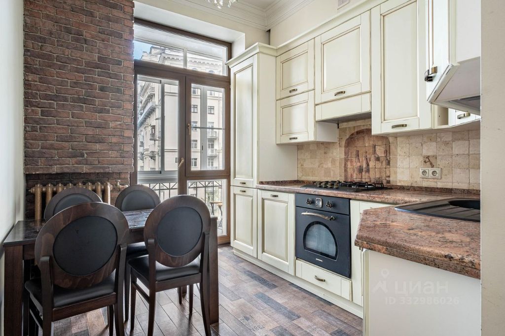 m. Kievskaya: Apartment, 2-rooms