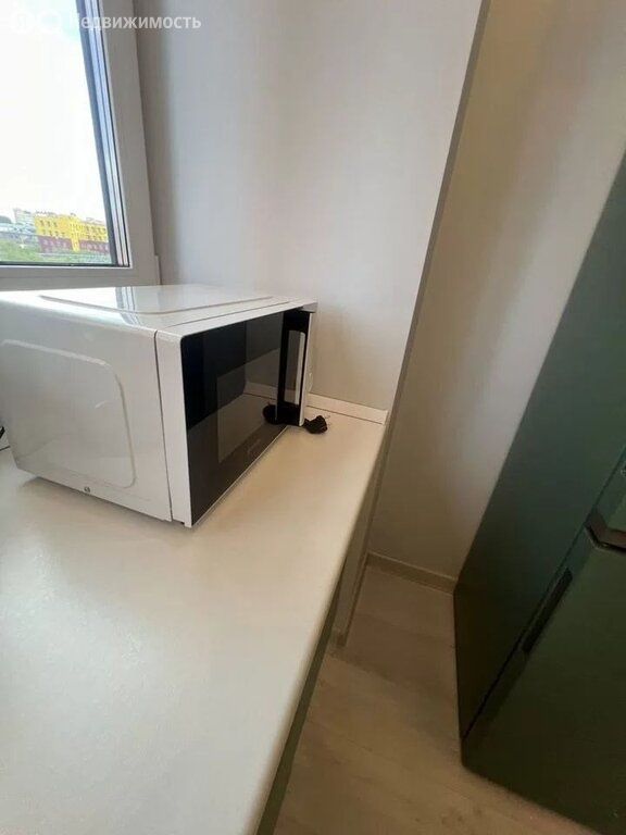 m. ZIL: Apartment, 1-rooms