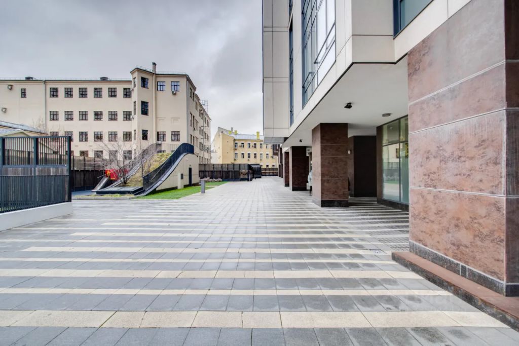 m. Komsomolskaya: Apartment, 2-rooms