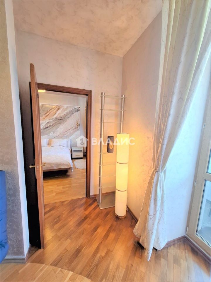 m. Shabolovskaya: Apartment, 2-rooms