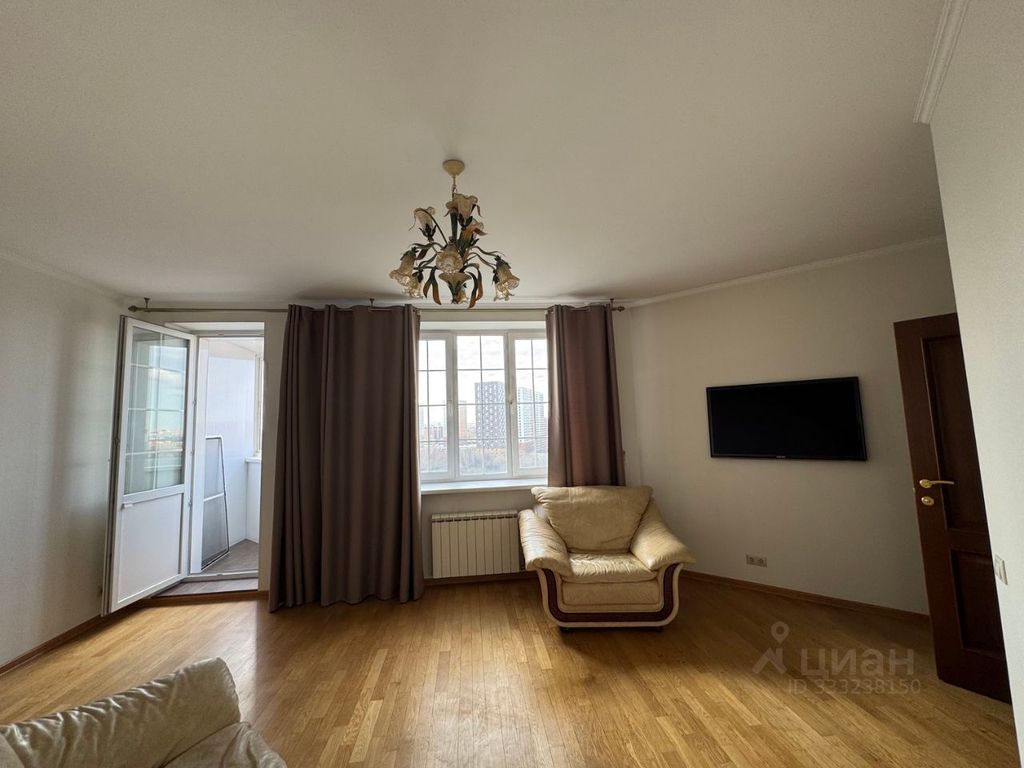 m. Lukhmanovskaya: Apartment, 2-rooms