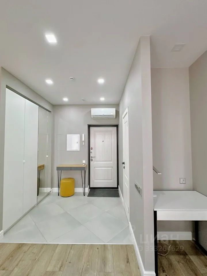 m. Nemchinovka: Apartment, studio