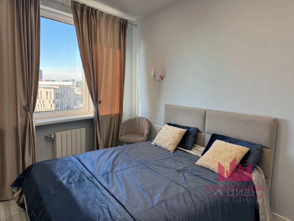 m. ZIL: Apartment, 2-rooms