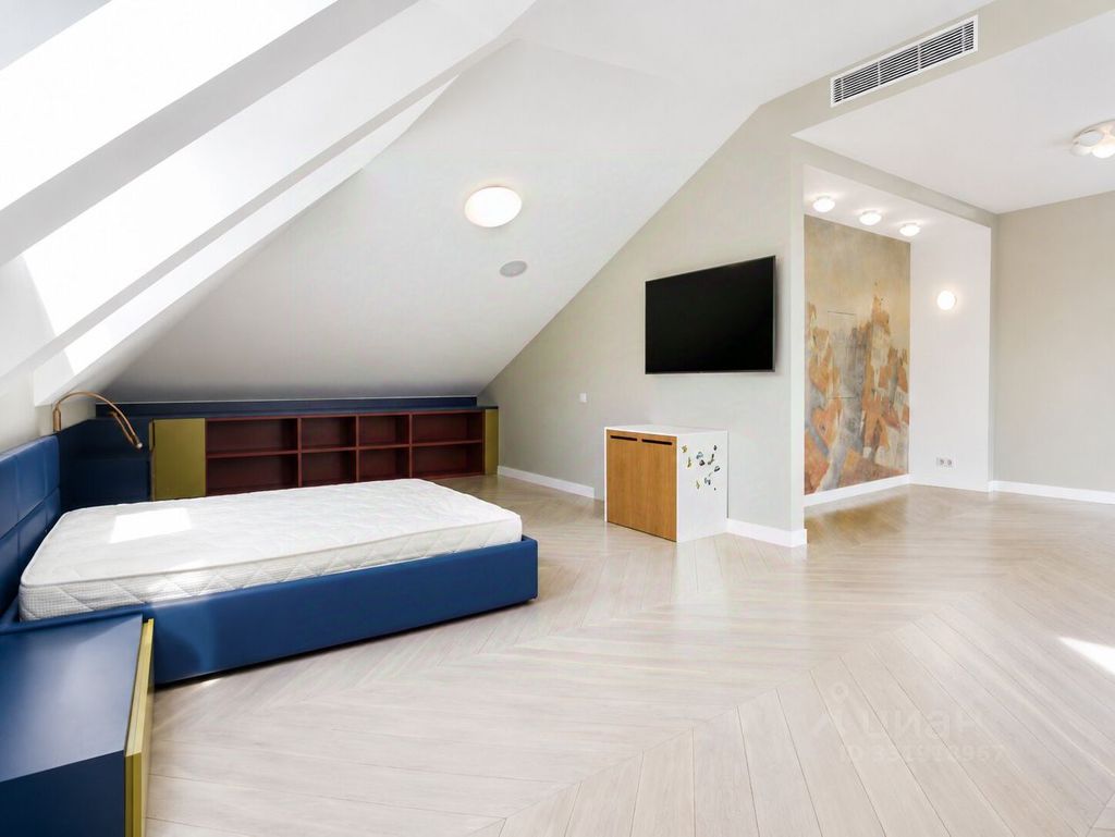 m. Smolenskaya: Apartment, 5-rooms
