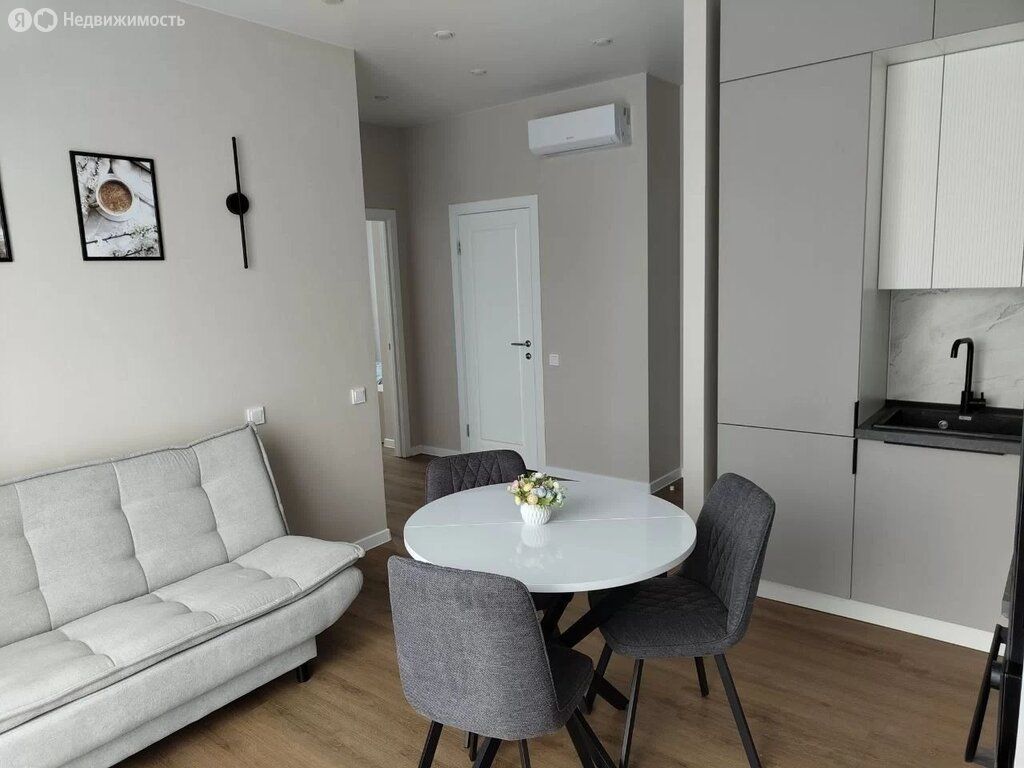 m. Spartak: Apartment, 2-rooms