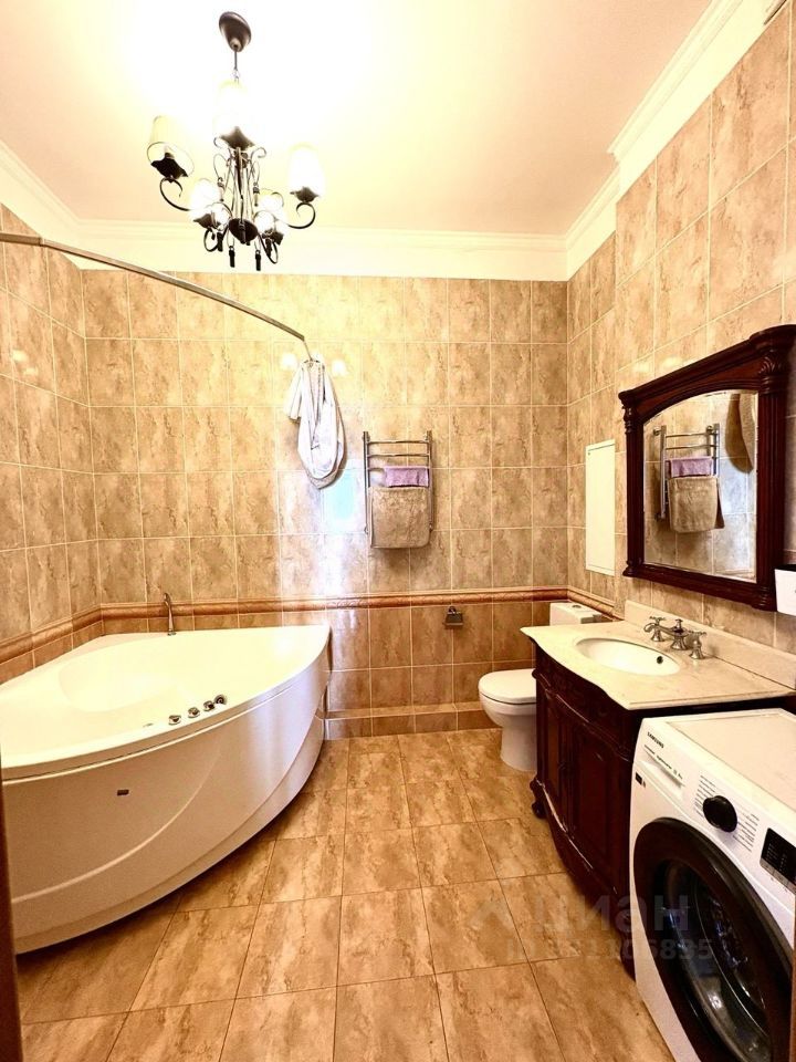 m. Solnechnaya: Apartment, 3-rooms
