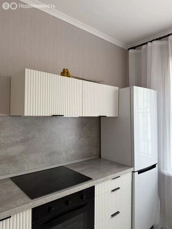 m. Oktyabrskoe pole: Apartment, 1-rooms