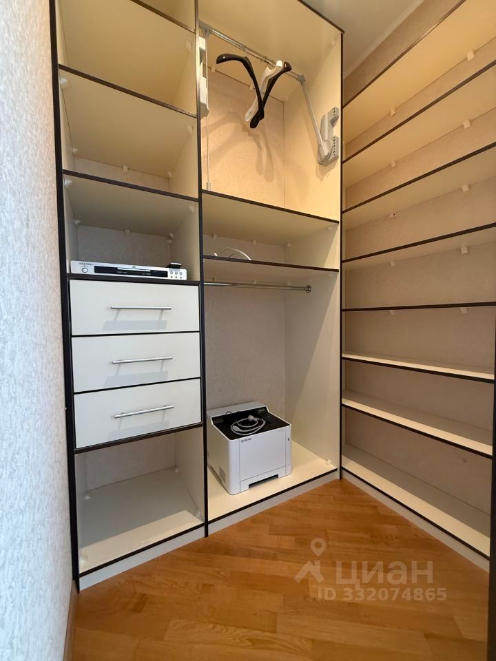 m. Zorge: Apartment, 3-rooms
