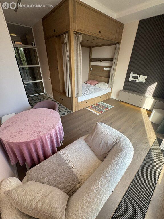 m. Botanichesky sad: Apartment, studio