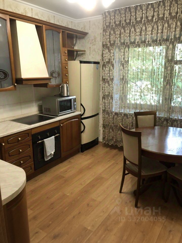 m. Krasny Baltiets: Apartment, 2-rooms