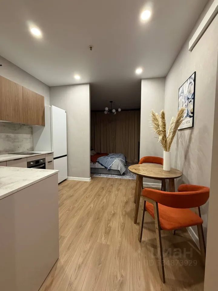 m. Maryina Roscha: Apartment, studio