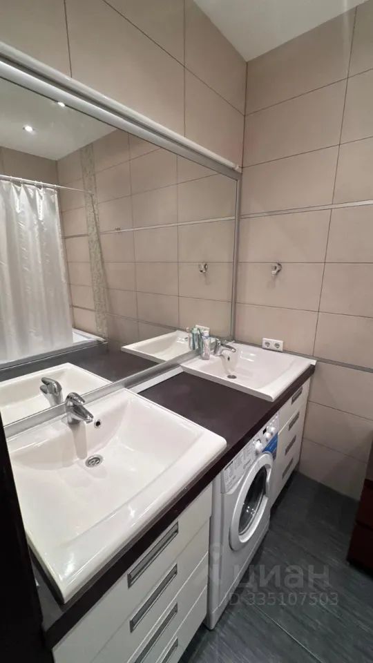 m. Oktyabrskoe pole: Apartment, 2-rooms
