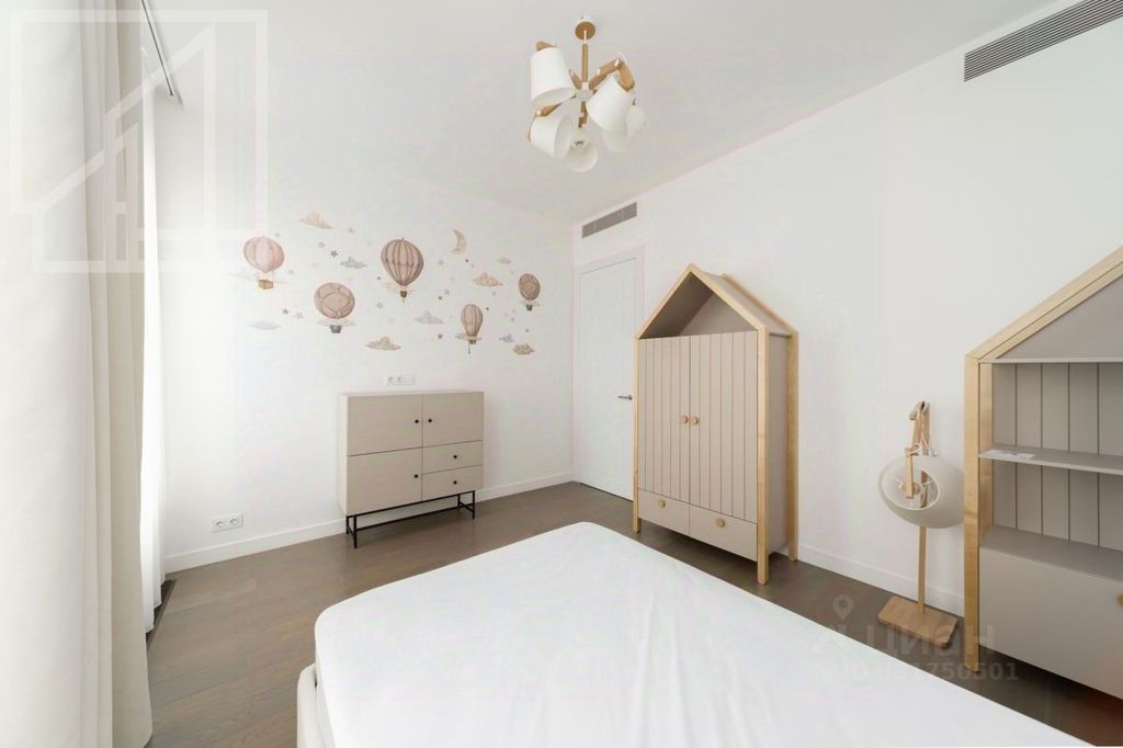 m. Ulitsa 1905 goda: Apartment, 4-rooms