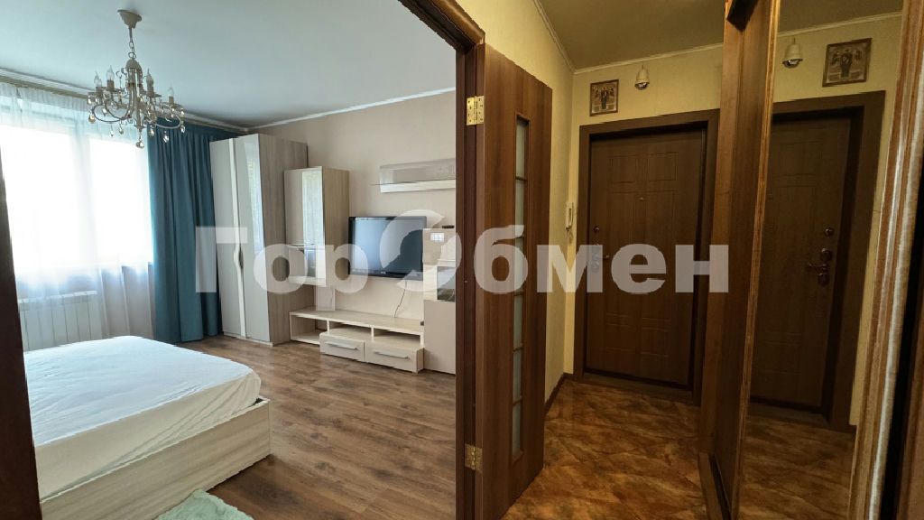 m. Serp i Molot: Apartment, 2-rooms