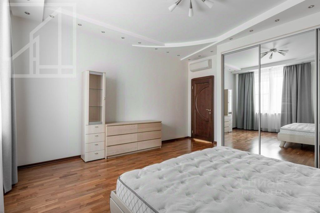 m. Novatorskaya: Apartment, 3-rooms