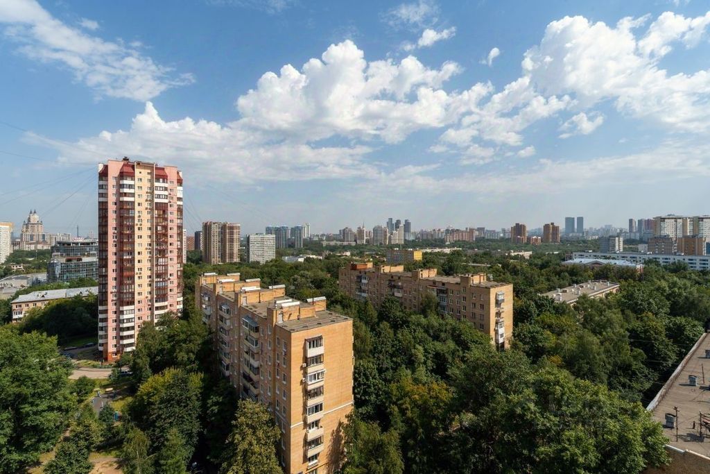 m. Davydkovo: Apartment, 3-rooms