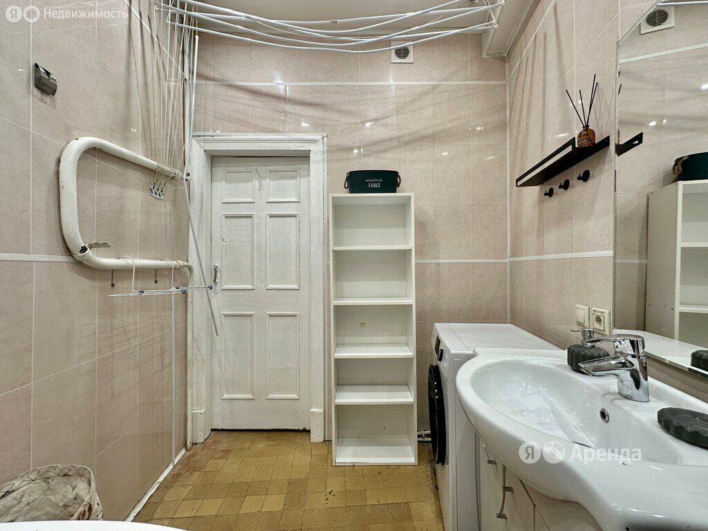 m. Tsvetnoy bulvar: Apartment, 2-rooms