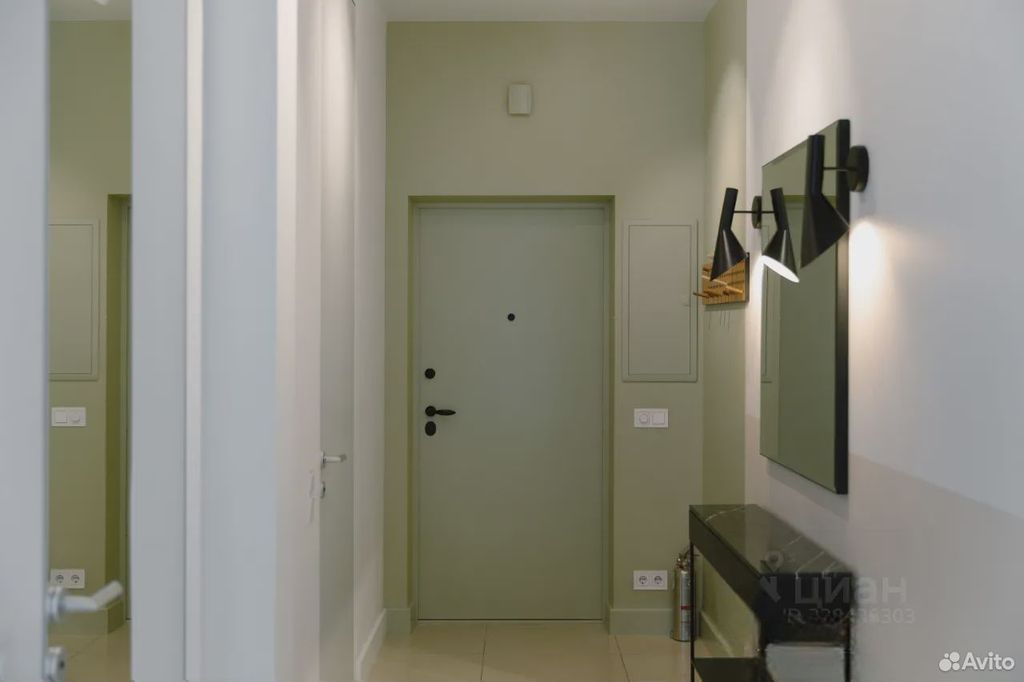 m. Narodnoe Opolchenie: Apartment, 2-rooms