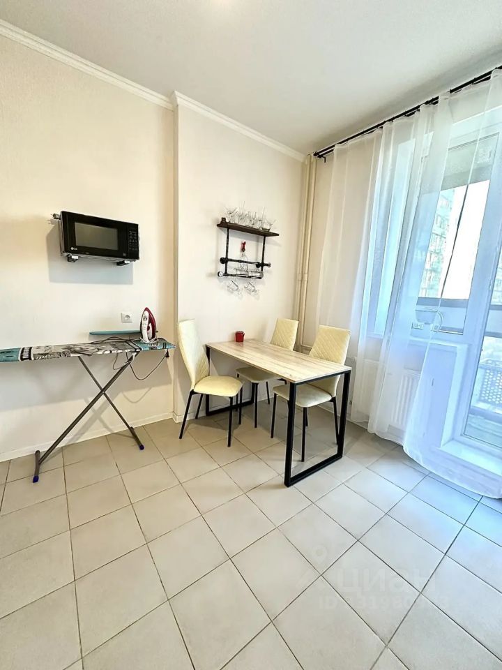 m. Pyatnitskoe shosse: Apartment, 1-rooms