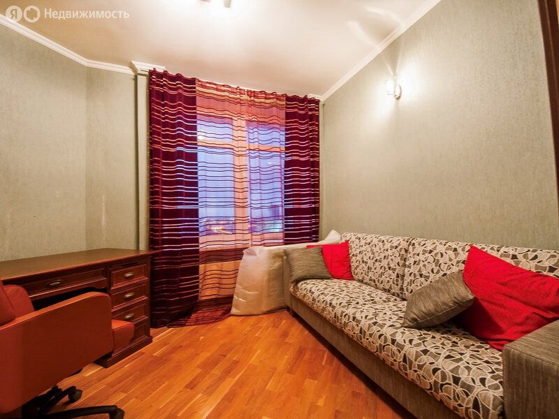 m. Akademicheskaya: Apartment, 3-rooms