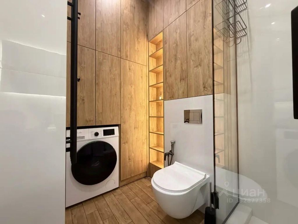 m. ZIL: Apartment, 2-rooms