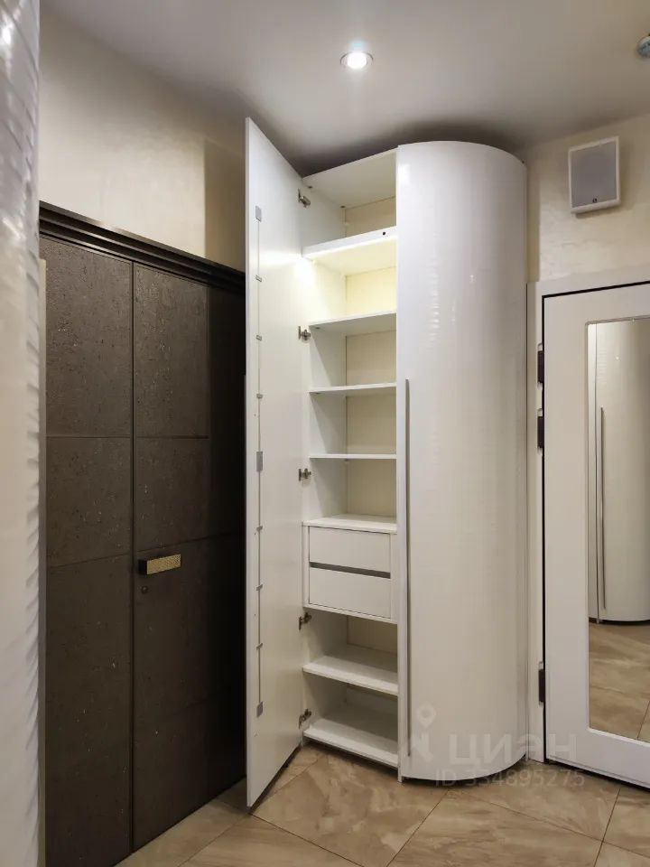 m. Ulitsa 1905 goda: Apartment, 2-rooms