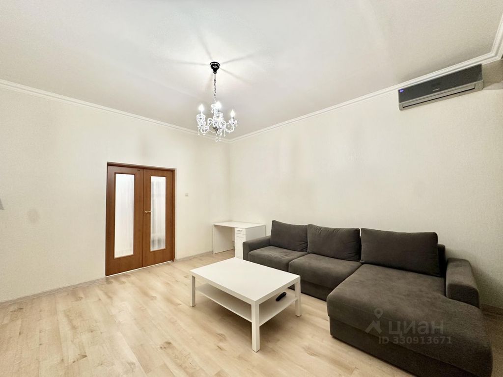 m. Arbatskaya: Apartment, 2-rooms