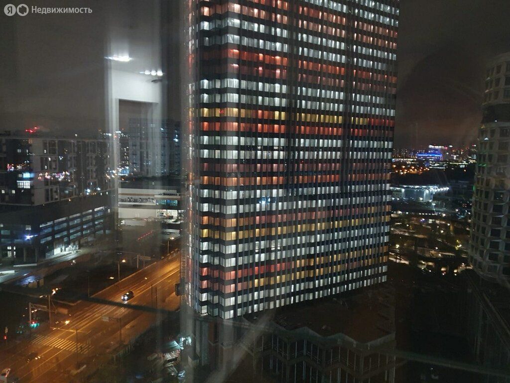 m. ZIL: Apartment, 2-rooms
