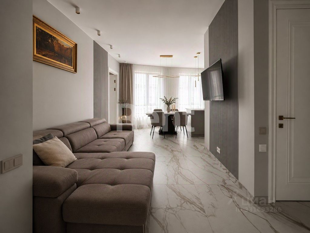 m. Aminyevskaya: Apartment, 3-rooms