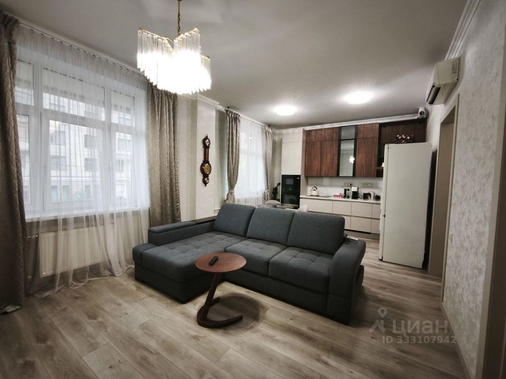 m. Lomonosovsky prospekt: Apartment, 2-rooms