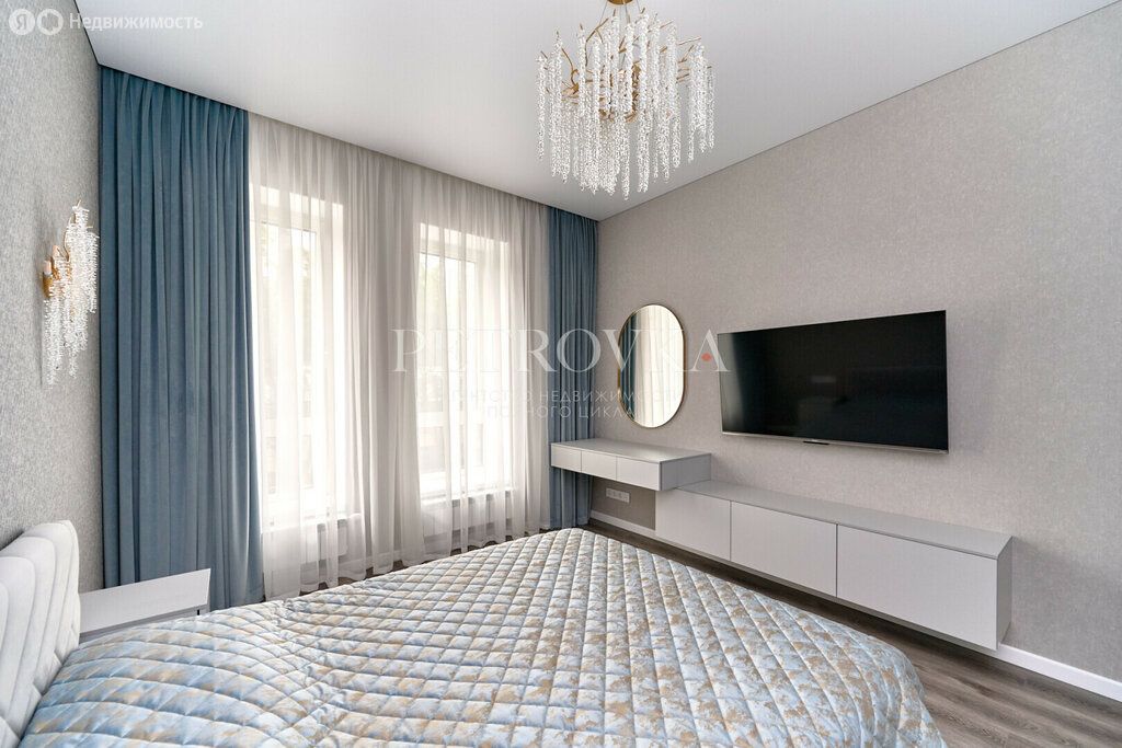m. Mendeleevskaya: Apartment, 2-rooms