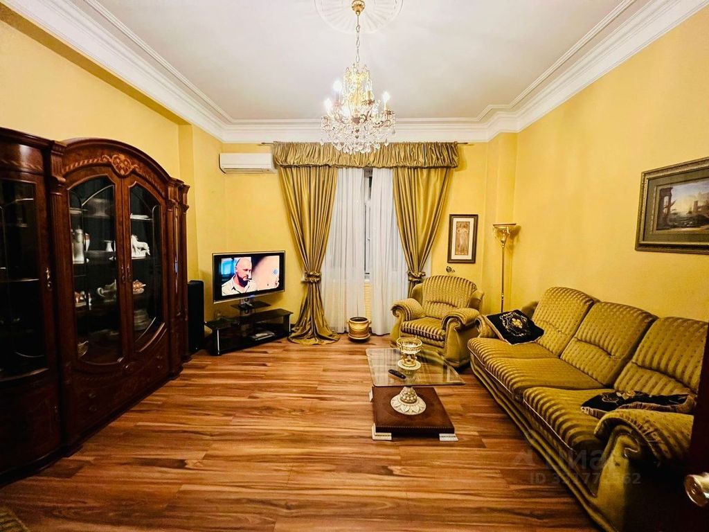 m. Shabolovskaya: Apartment, 2-rooms