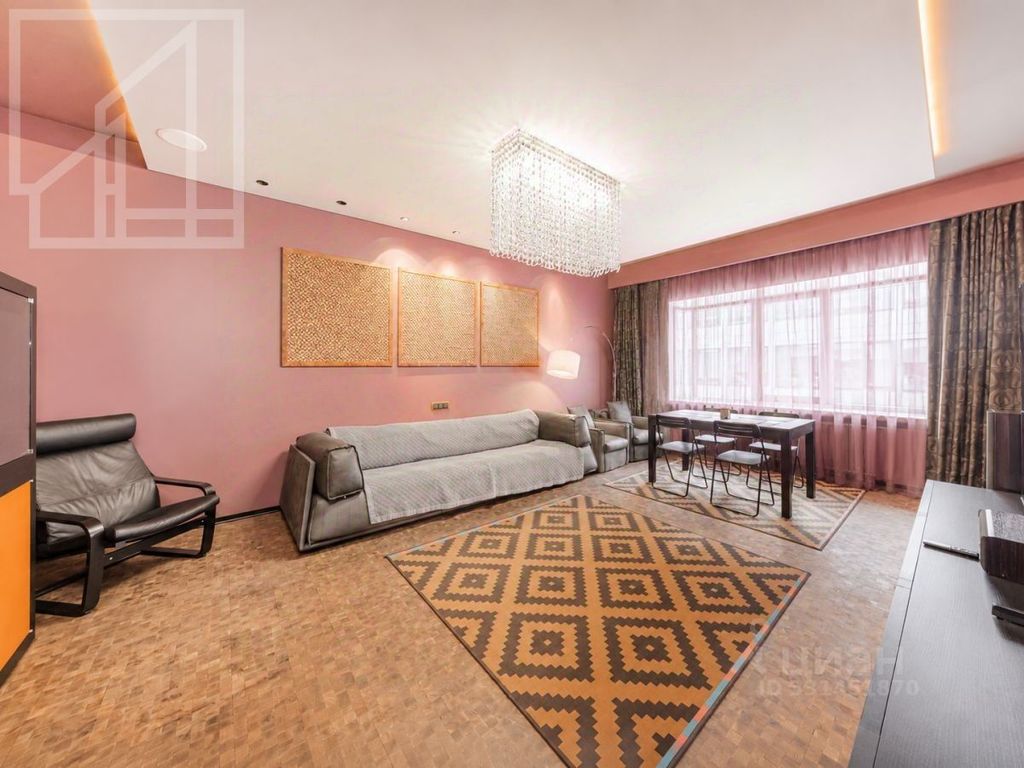 m. Novokuznetskaya: Apartment, 4-rooms
