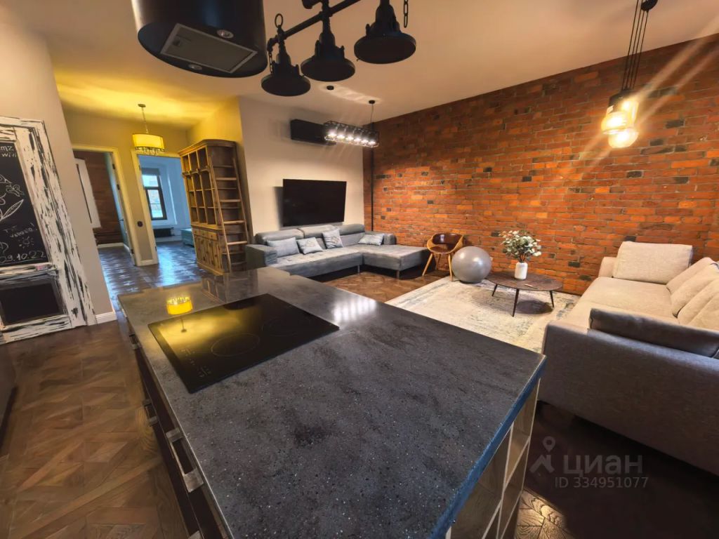 m. Novokuznetskaya: Apartment, 3-rooms