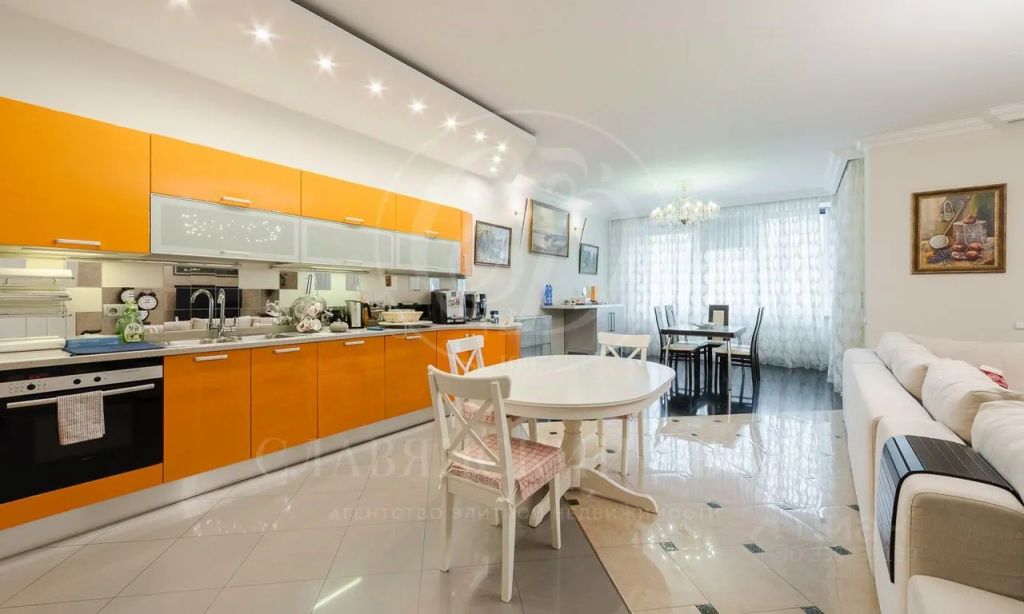 m. Arbatskaya: Apartment, 4-rooms