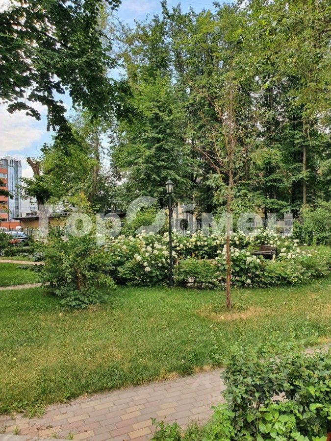 m. Barrikadnaya: Apartment, 2-rooms