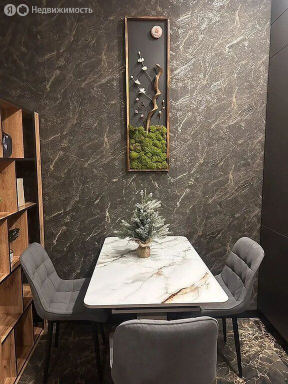 m. ZIL: Apartment, studio