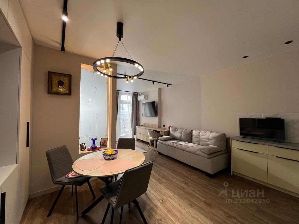 m. Profsoyuznaya: Apartment, studio
