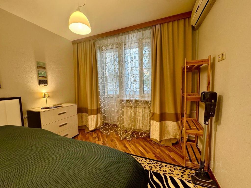 m. Barrikadnaya: Apartment, 2-rooms