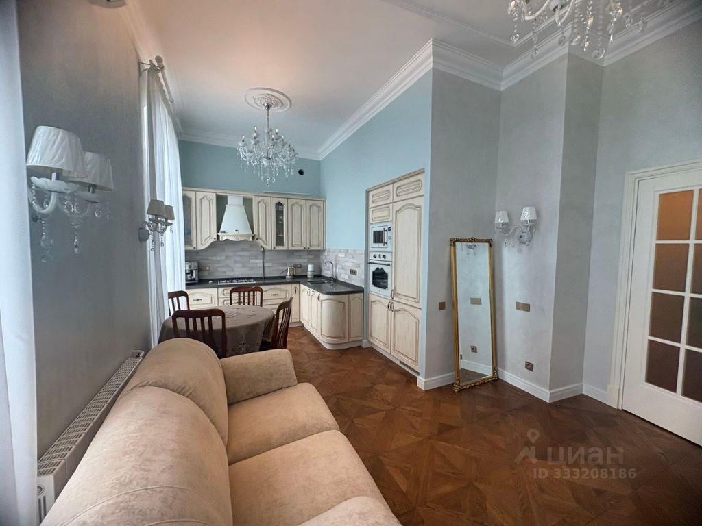 m. Ploschad Gagarina: Apartment, 2-rooms