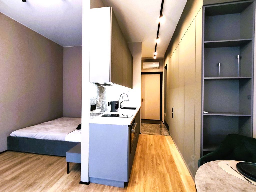 m. Zorge: Apartment, studio