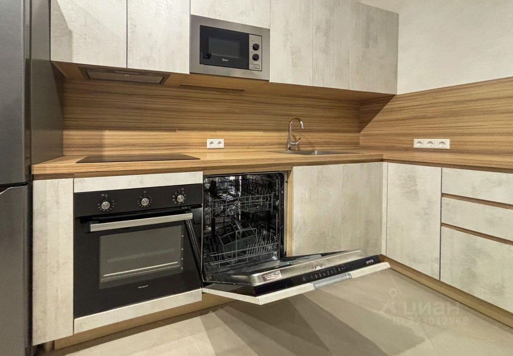 m. Novatorskaya: Apartment, 2-rooms