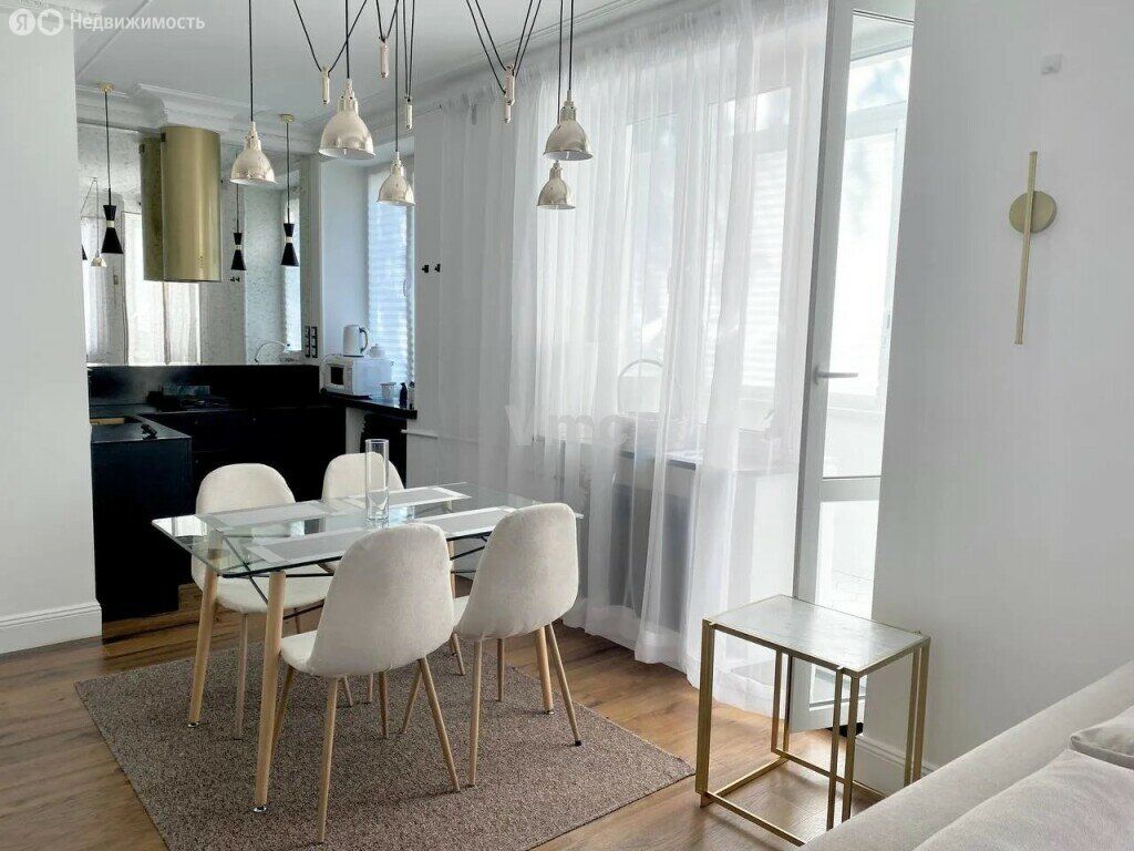 m. Tverskaya: Apartment, 2-rooms