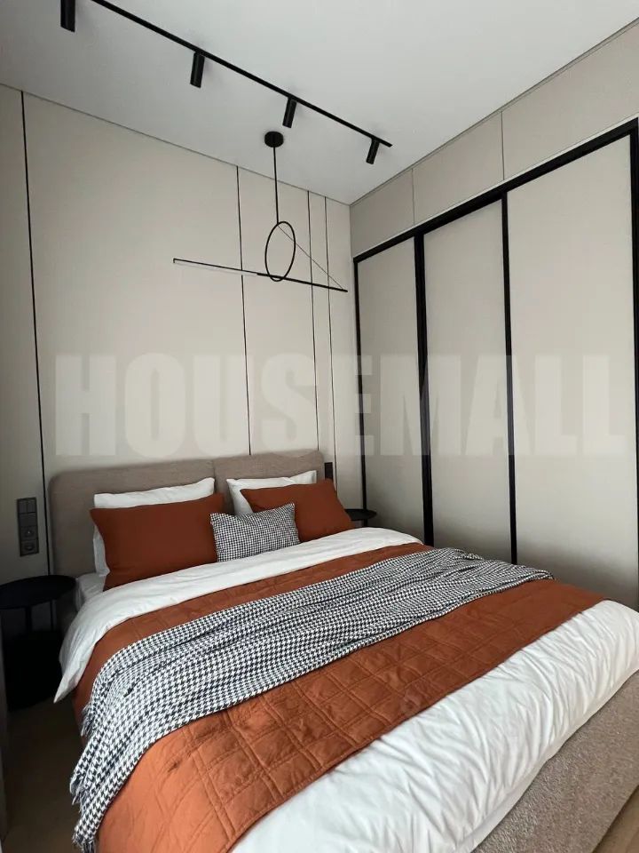 m. Ulitsa Sergeya Eyzenshteyna: Apartment, 2-rooms