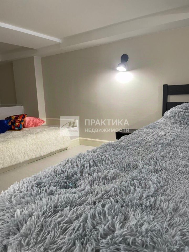 m. Sokol: Apartment, studio