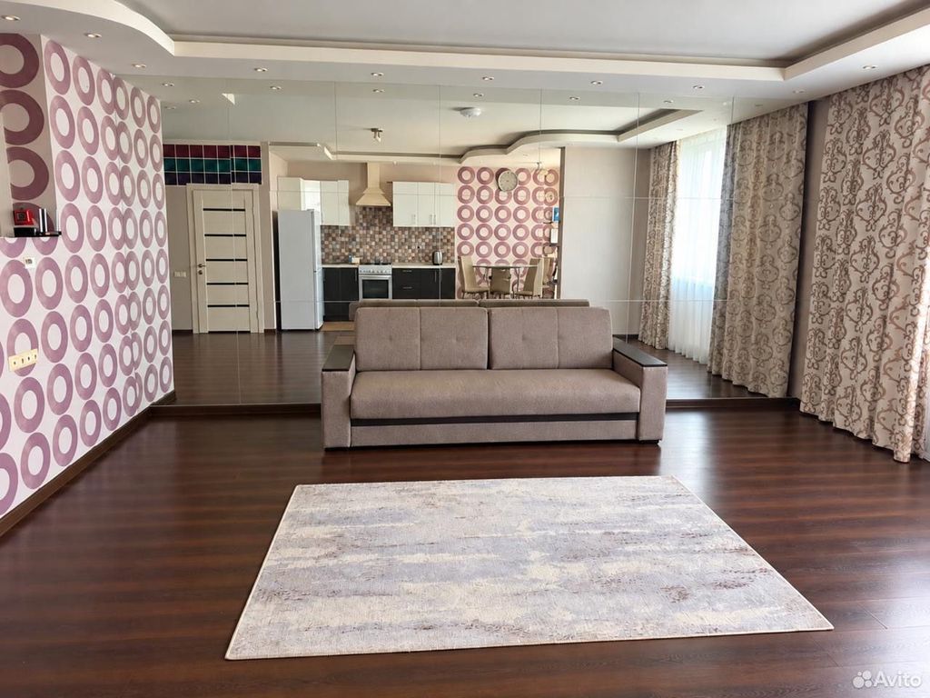 m. Michurinets: Apartment, 2-rooms